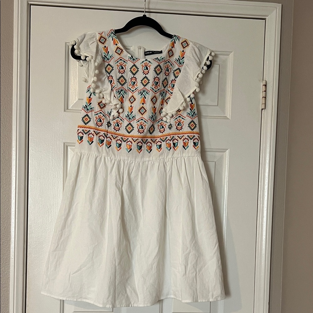 GUC 
SHEIN white pompom ruffle armhole geo embroidered dress. Size Large.